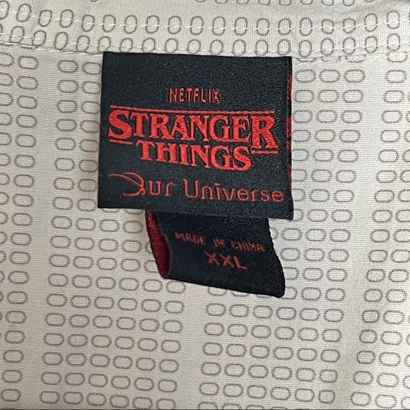 Our Universe Stranger Things Scantron Woven Button Up Size XXL - Picture 10 of 10